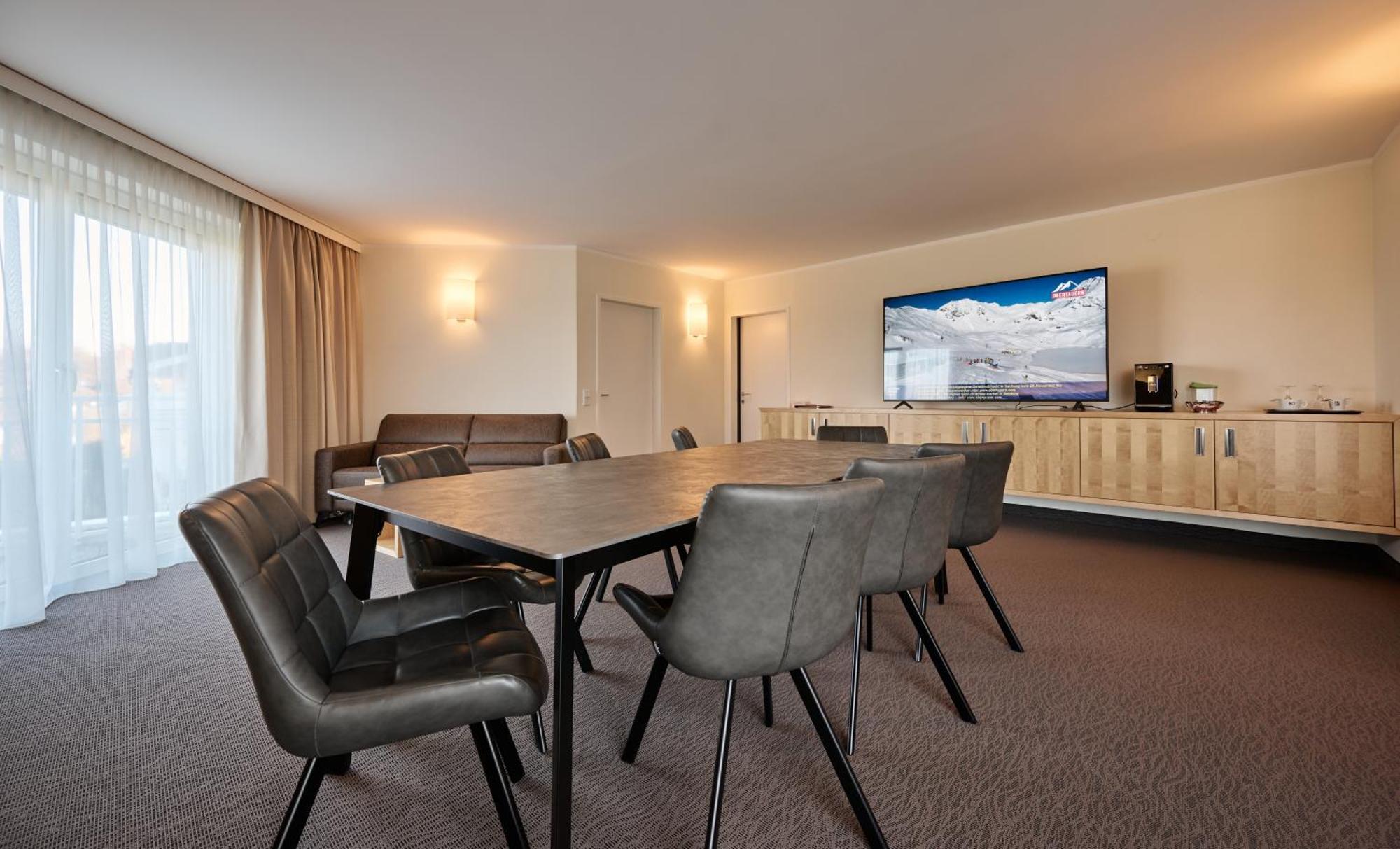 Momentum Hotel Anif Luaran gambar